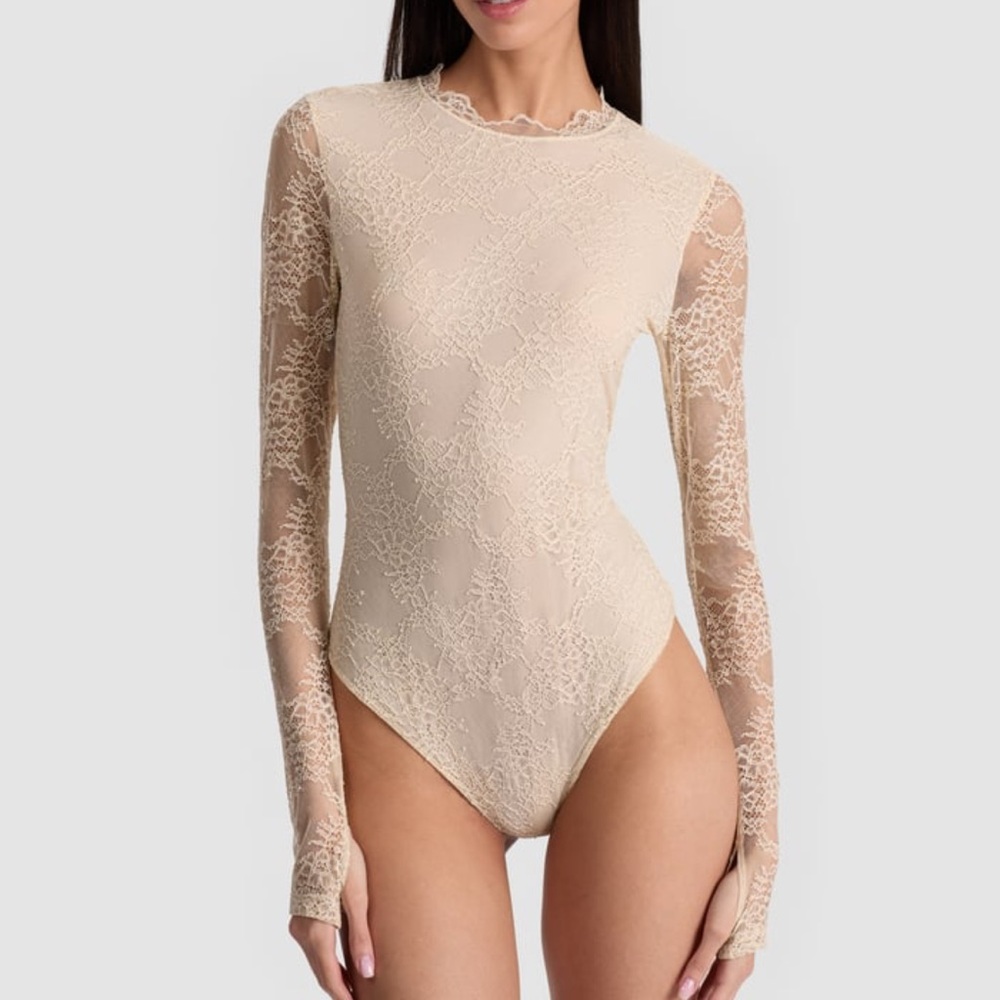 New Alice and Olivia Taelyn lace bodysuit